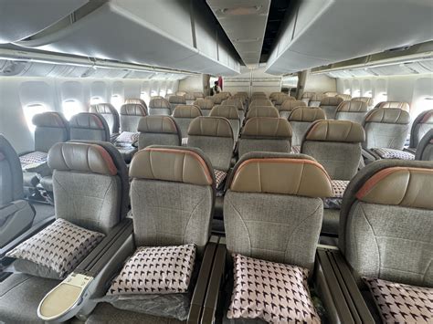 premium economy on eva air